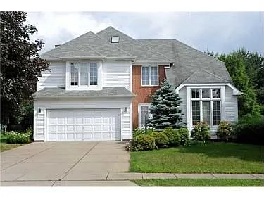 1004 Harvest Ct photo 1