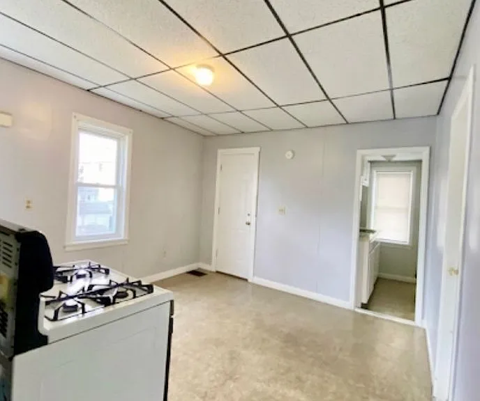 36 Grape St — Photo 4