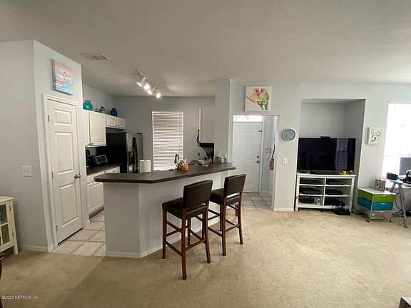 4th image of 13703 Richmond Park Dr N APT 2403