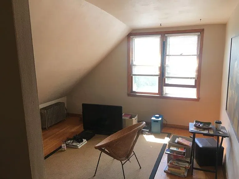 121 E Gilman St — Photo 21