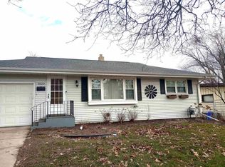 1020 Emerson Dr, Rockford, IL 61108