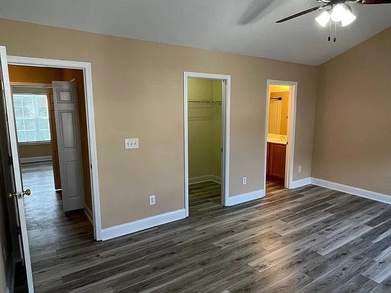 11838 Shoemaker Ct — Photo 15