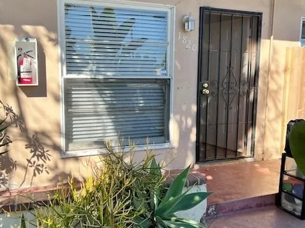 1820 Bacon St, San Diego, CA 92107