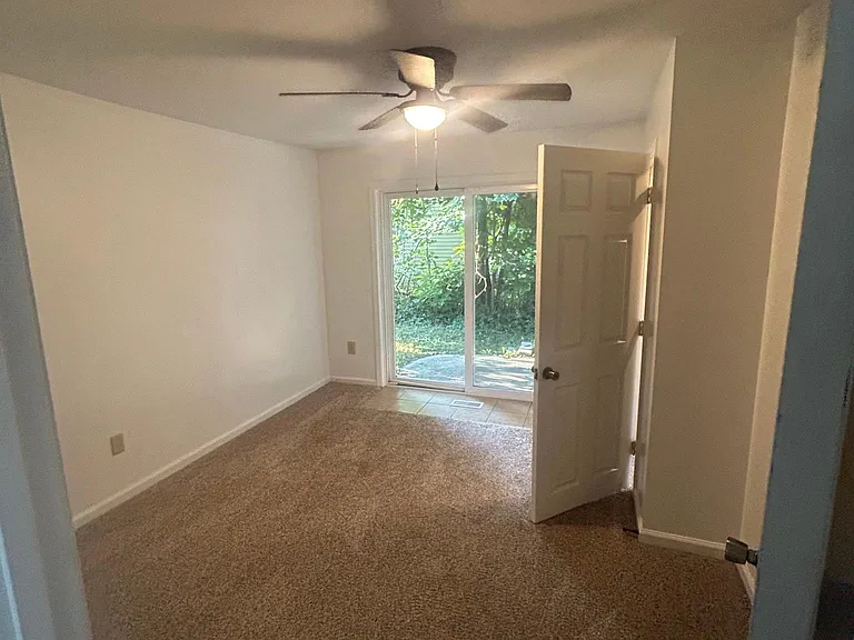 2827 Kentucky Ave — Photo 7