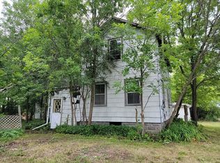 100 Kennedy St, Fairwater, WI 53931