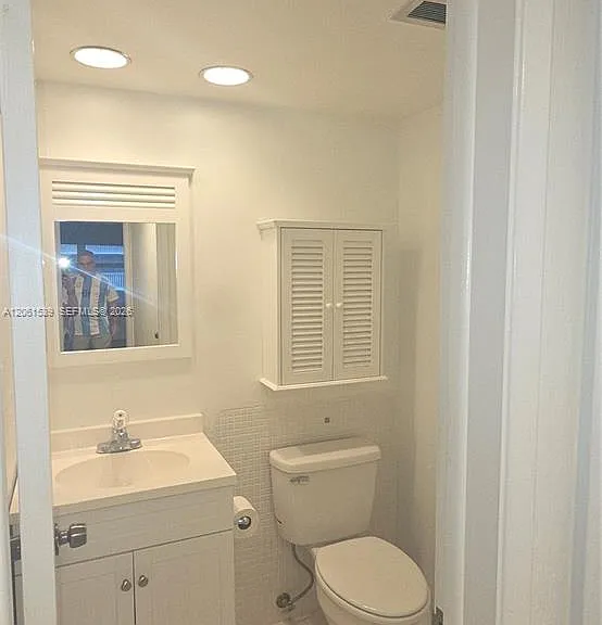 4010 Galt Ocean Dr #716 — Photo 4