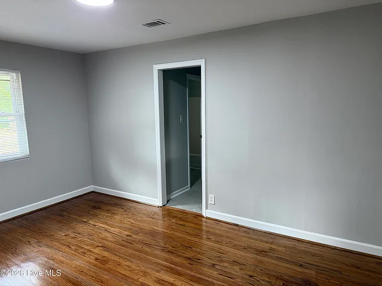 226 Sherwood Dr — Photo 12