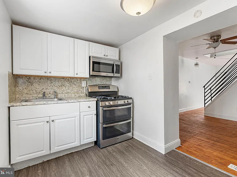 1224 Peters St — Photo 6