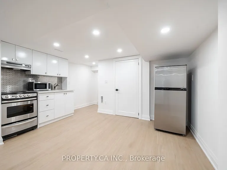 344 Highfield Rd #LOWER — Photo 7