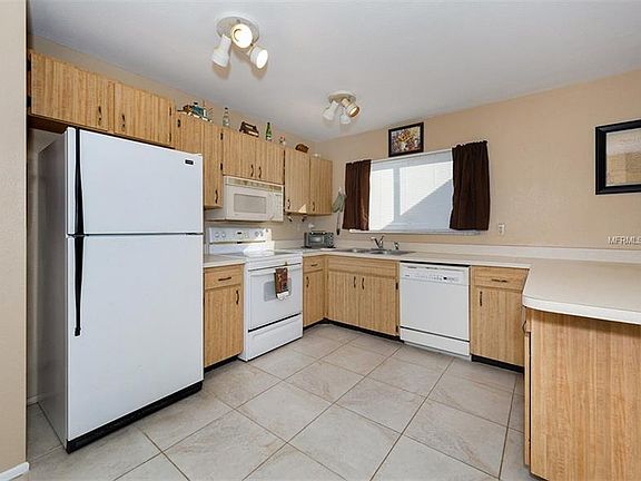 5th image of 8745 San Pablo Ave