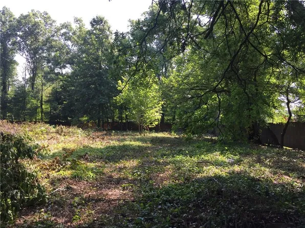 427 New Dover Rd, Iselin, NJ 08830