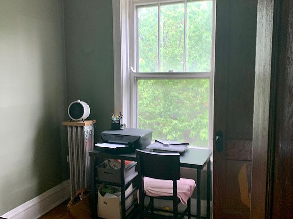 3rd image of 1443 W Foster Ave #3