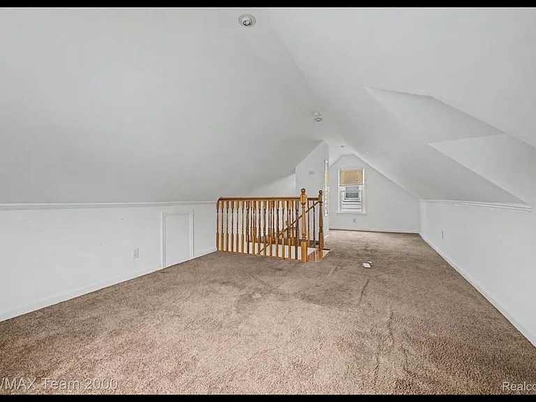 5635 Westpoint St — Photo 23