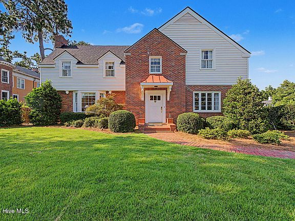 5th image of 2521 Walton Way