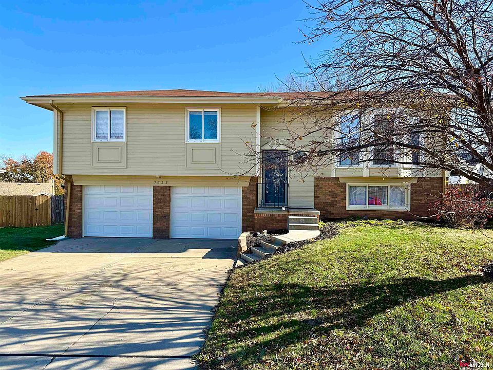 1st image of 7825 La Vista Dr