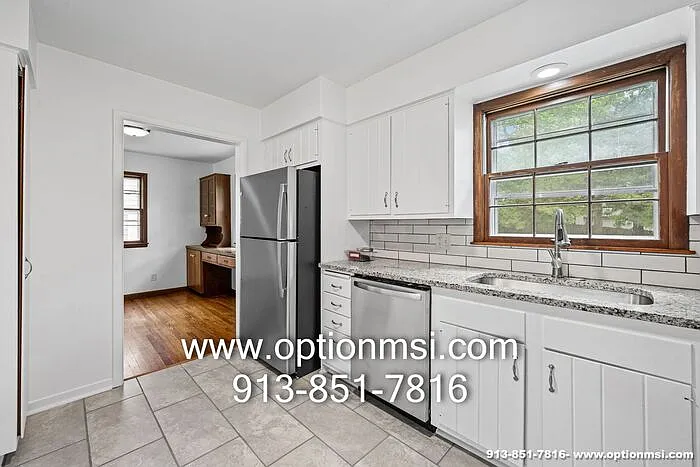 9401 Outlook Dr — Photo 5
