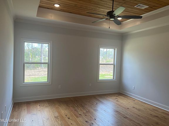 5th image of 135 Richburg Ct