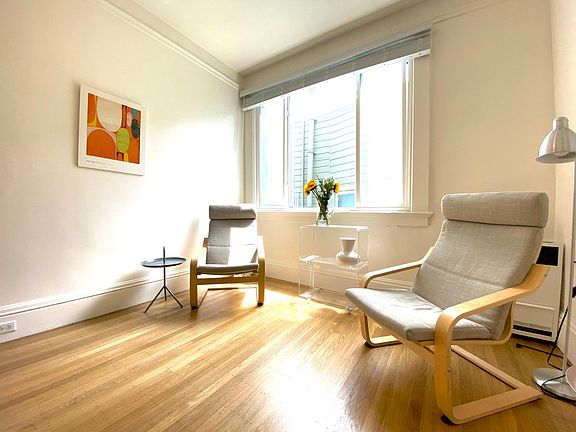 3rd image of 810 Masonic Ave #4