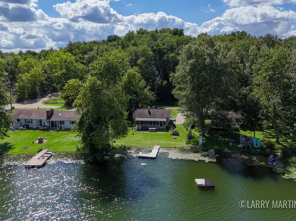 1407 Taylor Dr, Otsego, MI 49078