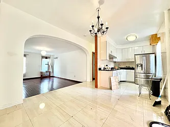 41-21 42nd Street, #2E