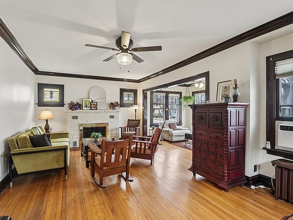 5th image of 733 S Oak Park Ave
