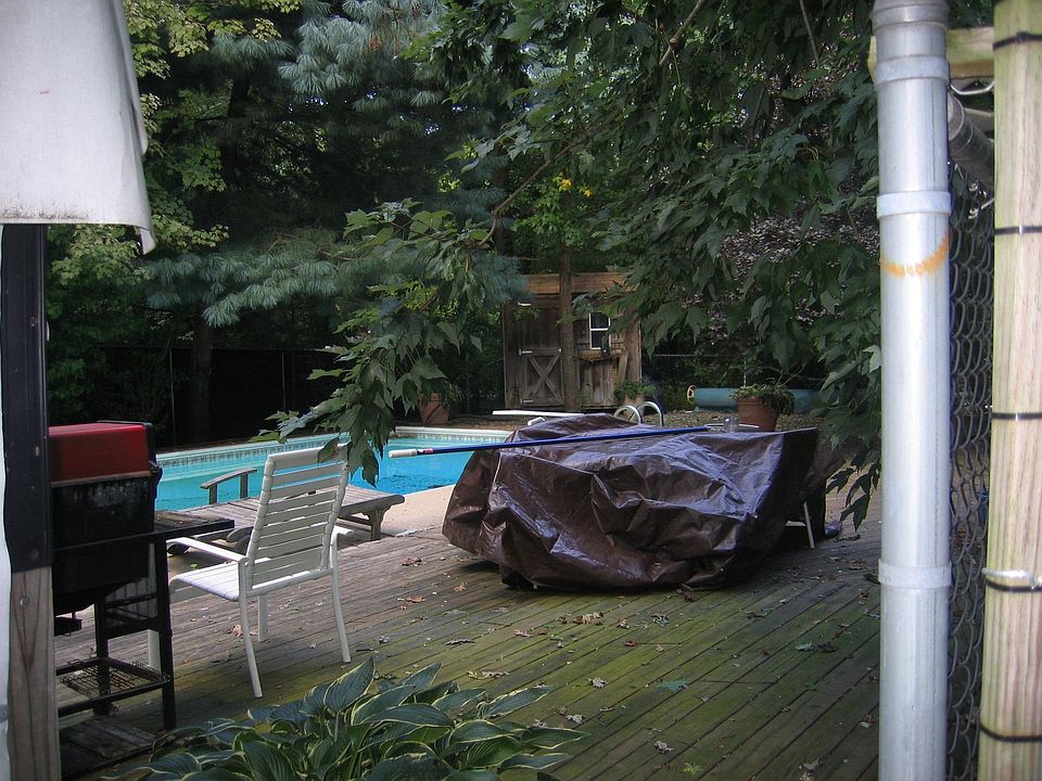 2nd image of 61 Woodvale Ave