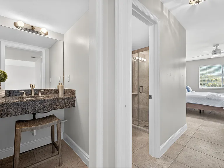 1550 Gulf Shore Blvd N #E6 — Photo 18