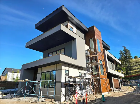 757 Barnaby Rd #1, Kelowna, BC V1W 4N9