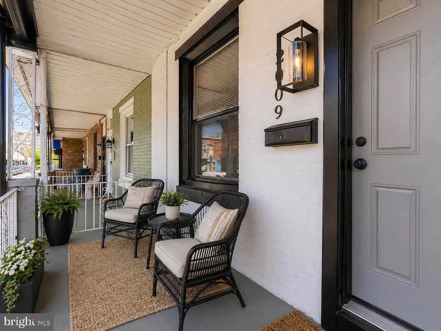 4 bed, 1.5 bath, 1090 sqft, $1,725 — Photo 4