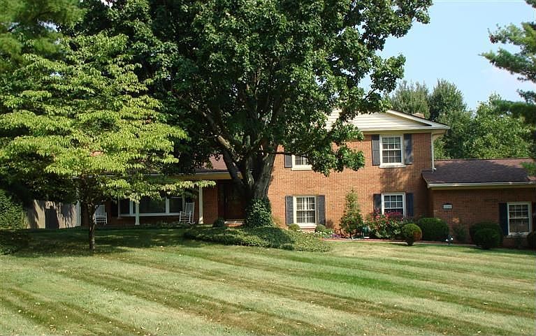 1st image of 2200 Lakeside Dr
