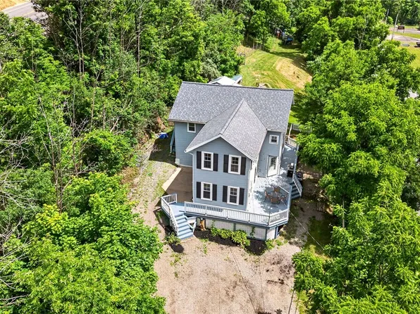 7810 State Route 21, Naples, NY 14512