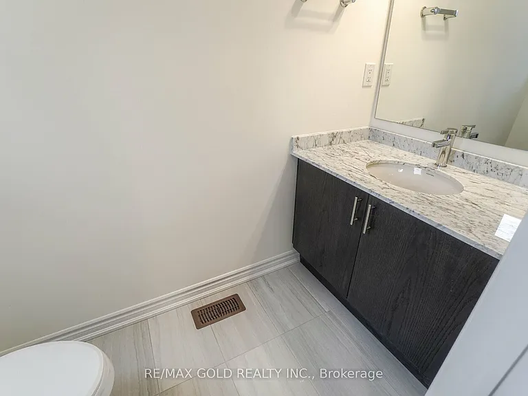 26 Del Grappa St — Photo 19