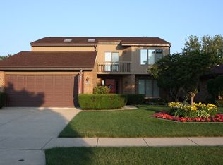 2434 Mayfair Ave, Westchester, IL