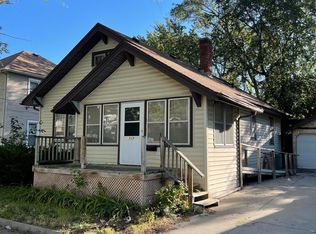 717 S 9th St, Council Bluffs, IA 51501