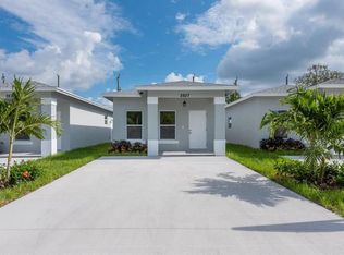 2827 Saranac Ave, West Palm Beach, FL 33409