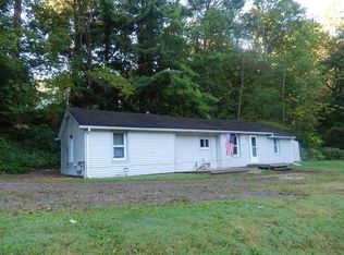 330 Avonia Rd, Fairview, PA 16415