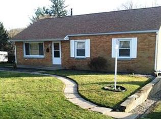 438 Home Dr, Trafford, PA 15085