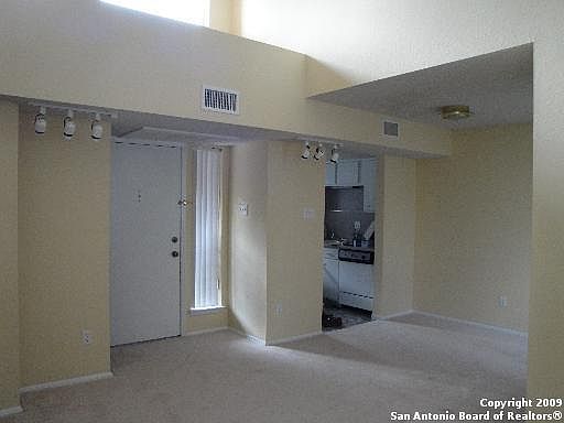 4th image of 3843 BARRINGTON ST #216D