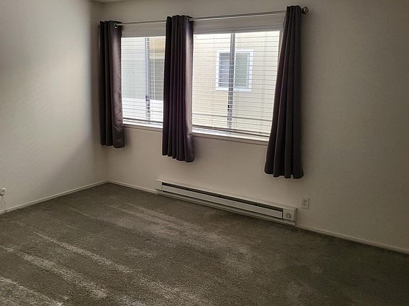 5th image of 1414 San Carlos Ave APT 202