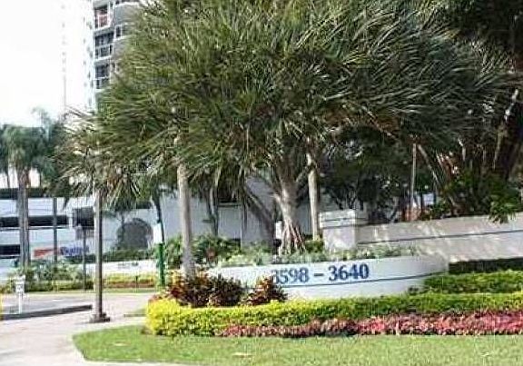 2nd image of 3600 Yacht Club Dr APT 102