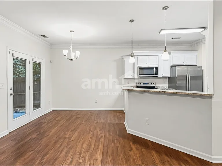 2080 Lily Valley Dr — Photo 5