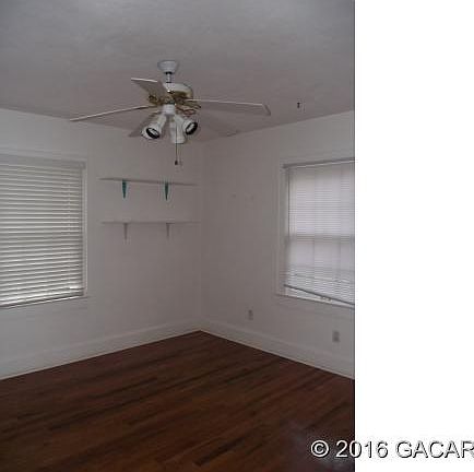 4th image of 216 NW 14th Ave