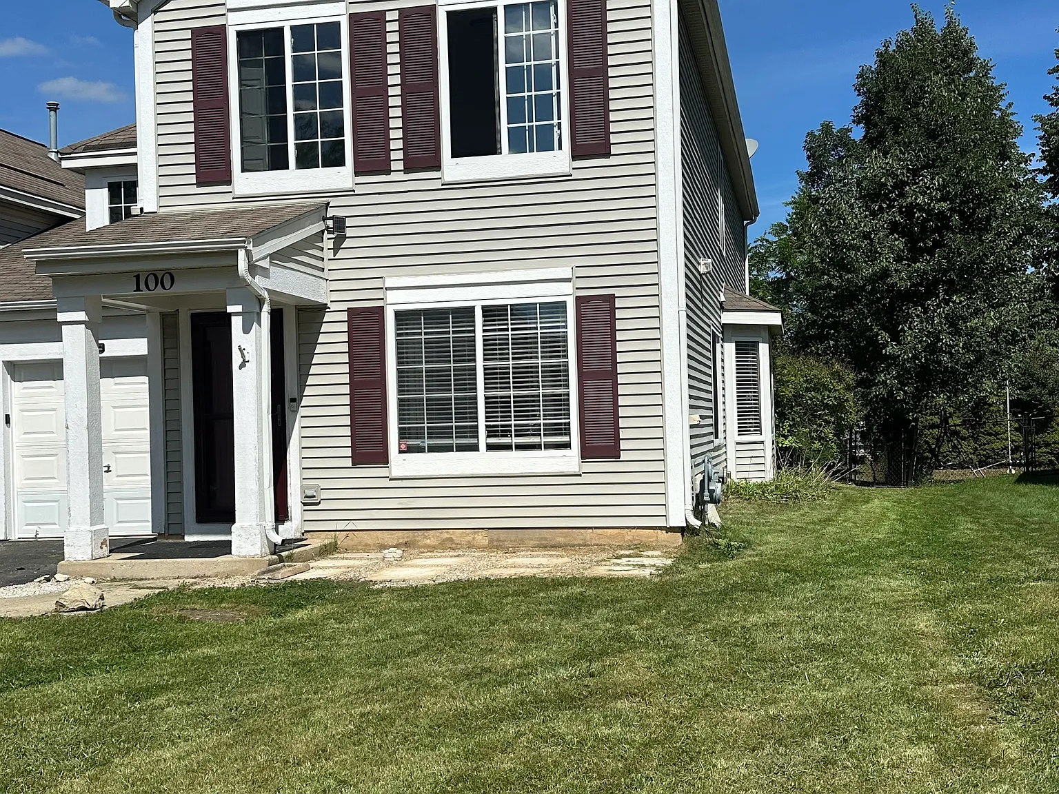 100 W Providence Ln — Photo 1