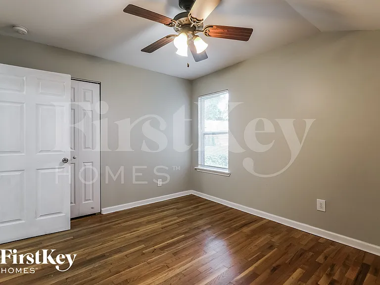 5070 Fairmont Rd SE — Photo 9
