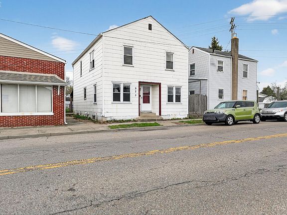 2nd image of 925 Ross Ave