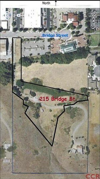 2nd image of 215 Bridge St