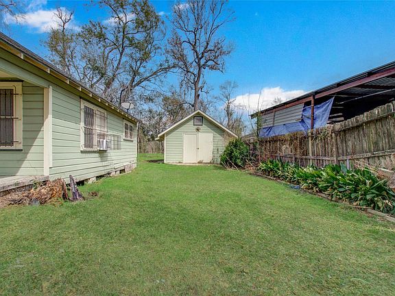 3rd image of 5721 Parker Rd