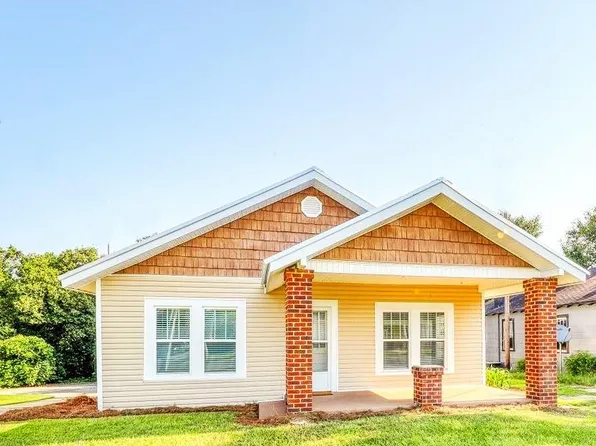 717 5th Ave SE, Moultrie, GA 31768