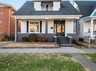 1017 11th St, Huntington, WV 25701