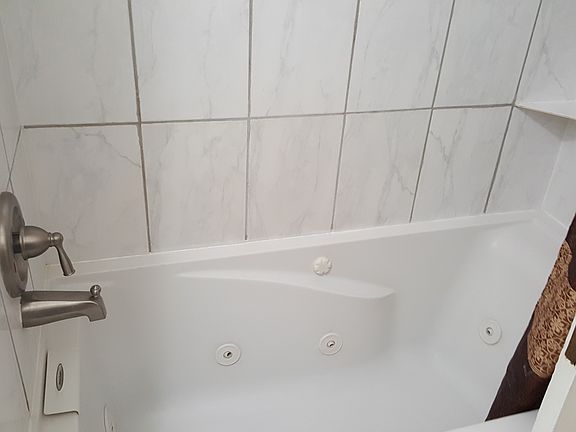 5th image of 6038-6040 Washington Blvd
